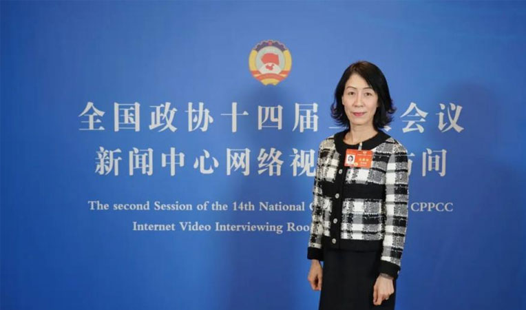 杨莉珊总裁宣讲全国两会精神（HKI公号）